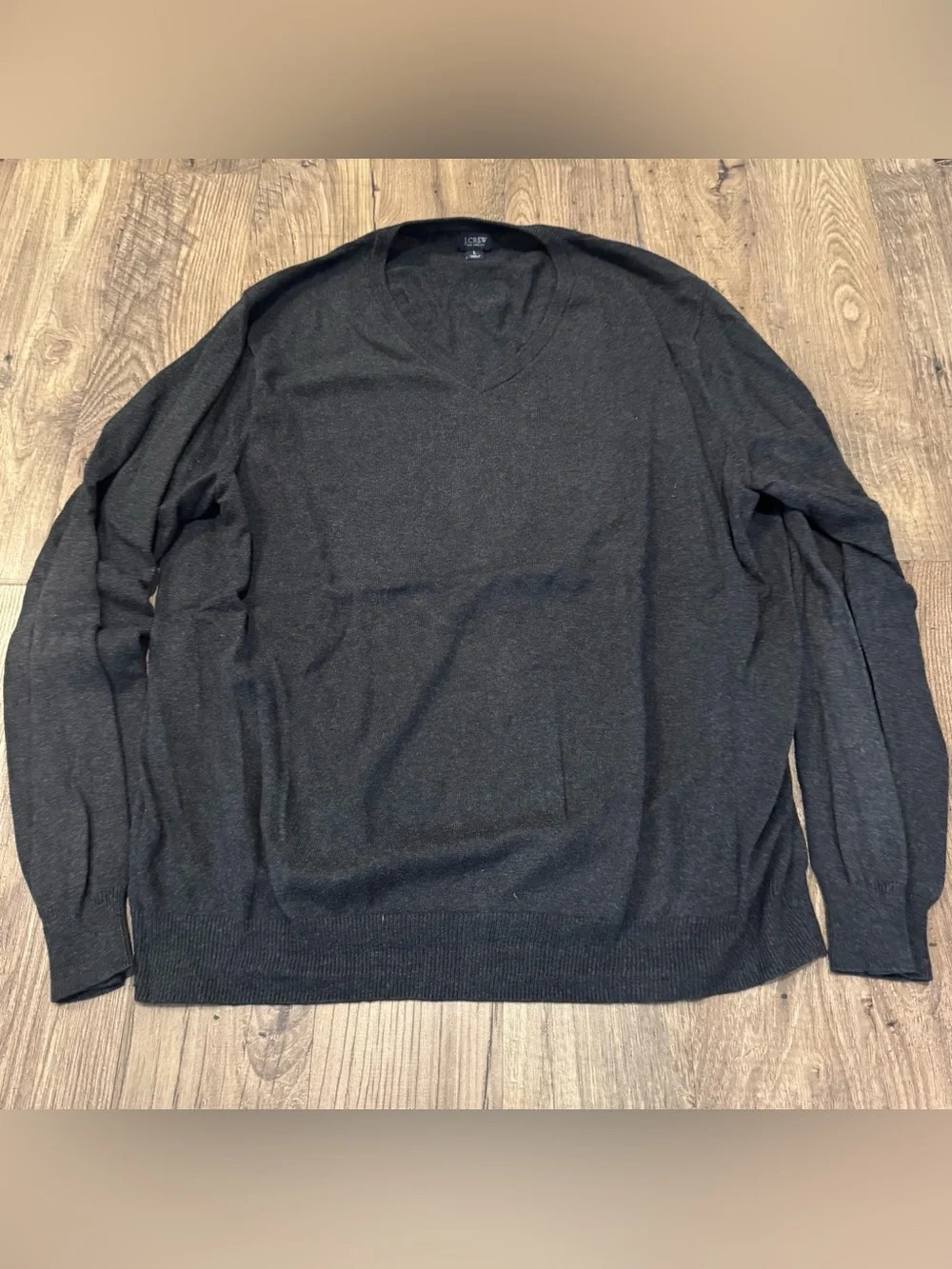 EUC J. Crew Men's Charcoal V-Neck Sweater - Large